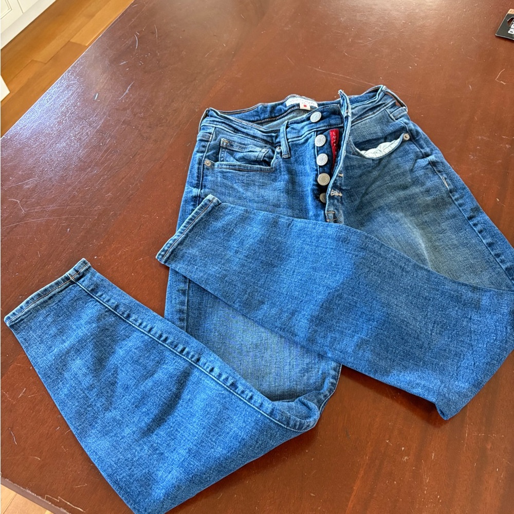 SOLD - Lucky Brand Skinny Women's Jeans